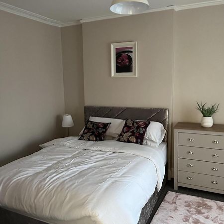 3 Bed Cozy Antrim Apartment With Great Views Luaran gambar